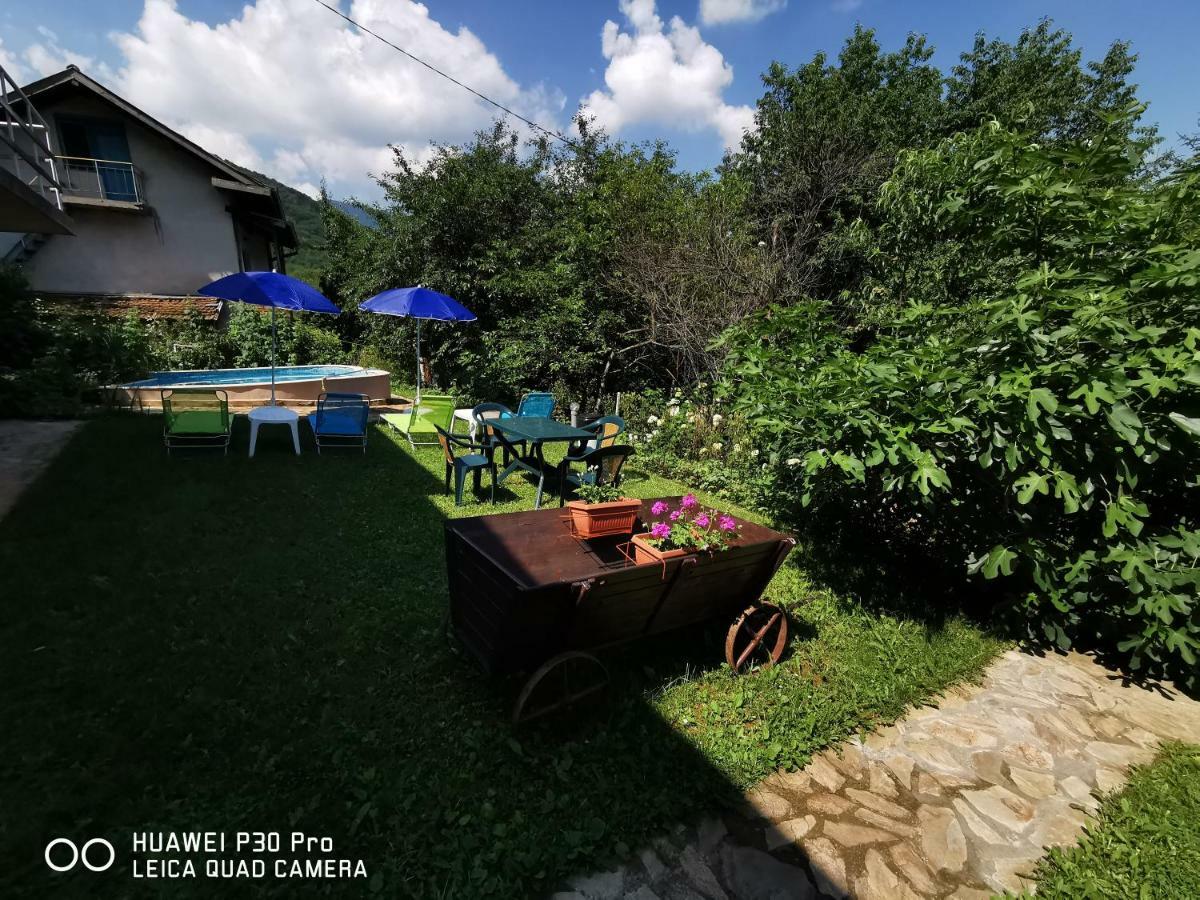 Villa Aqua พราเว็ตส์ ภายนอก รูปภาพ
